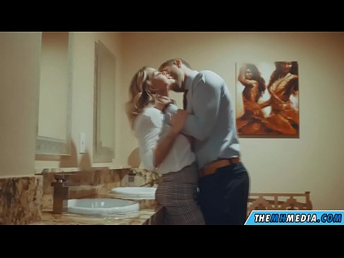❤️ Quan una rossa tetona et sedueix en un lavabo públic ❤️❌ Porno dur al ca.myinvest.top